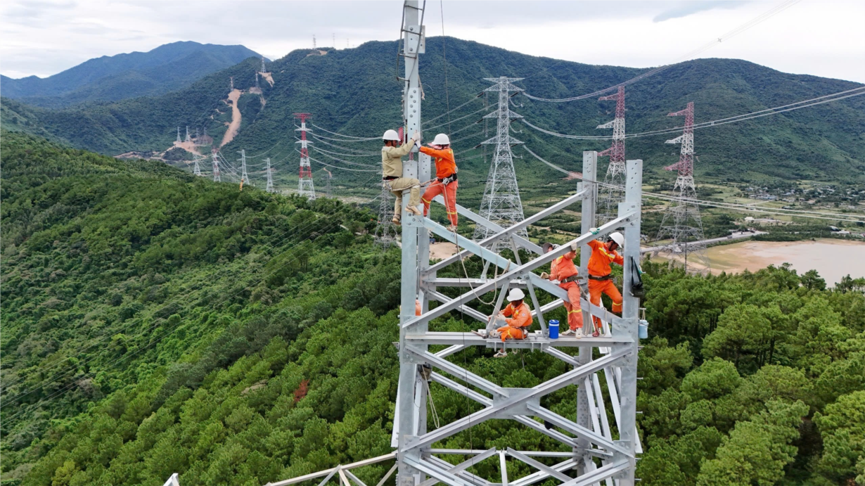 “Vượt gió” trên cung đoạn khó nhất của Dự án Đường dây 500kV mạch 3 (22/08/2024)